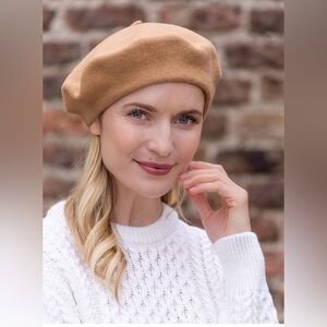 Women’s Tan Beret Hat 100% Wool One Size